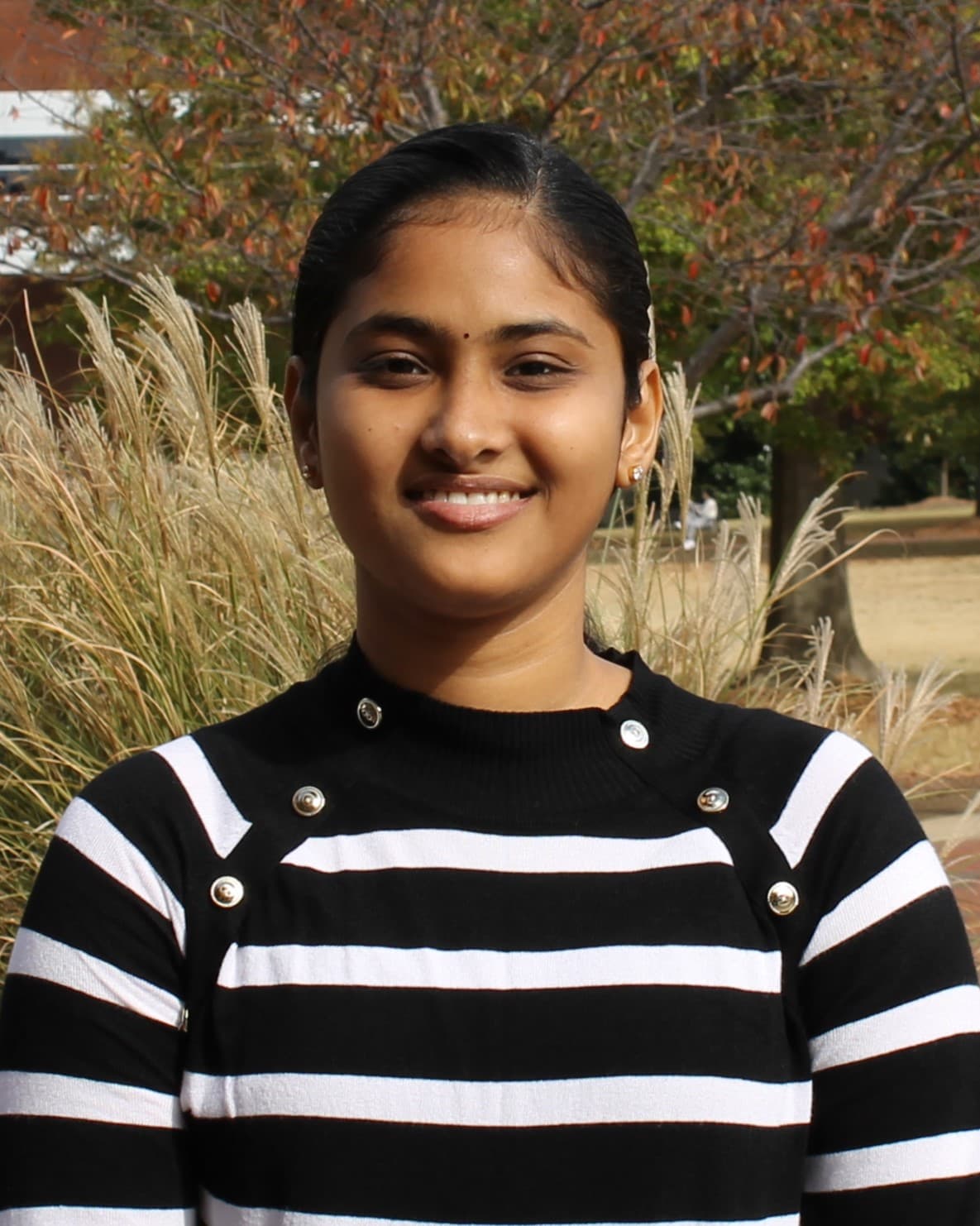 Oviya Uthamarayan, MS